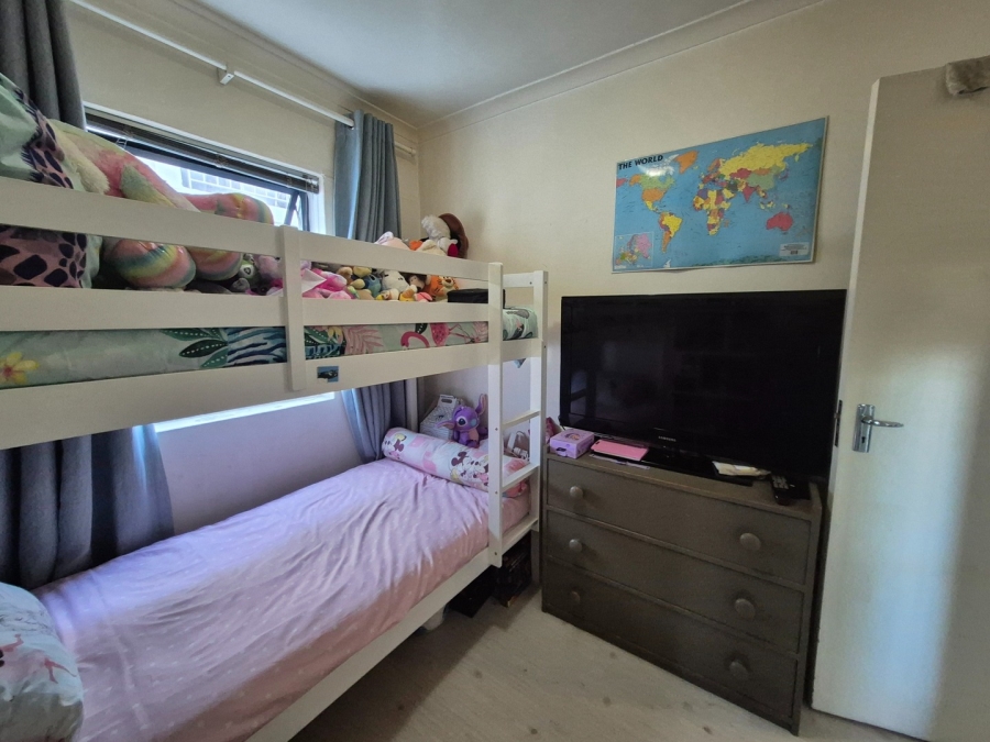 2 Bedroom Property for Sale in Table View Western Cape